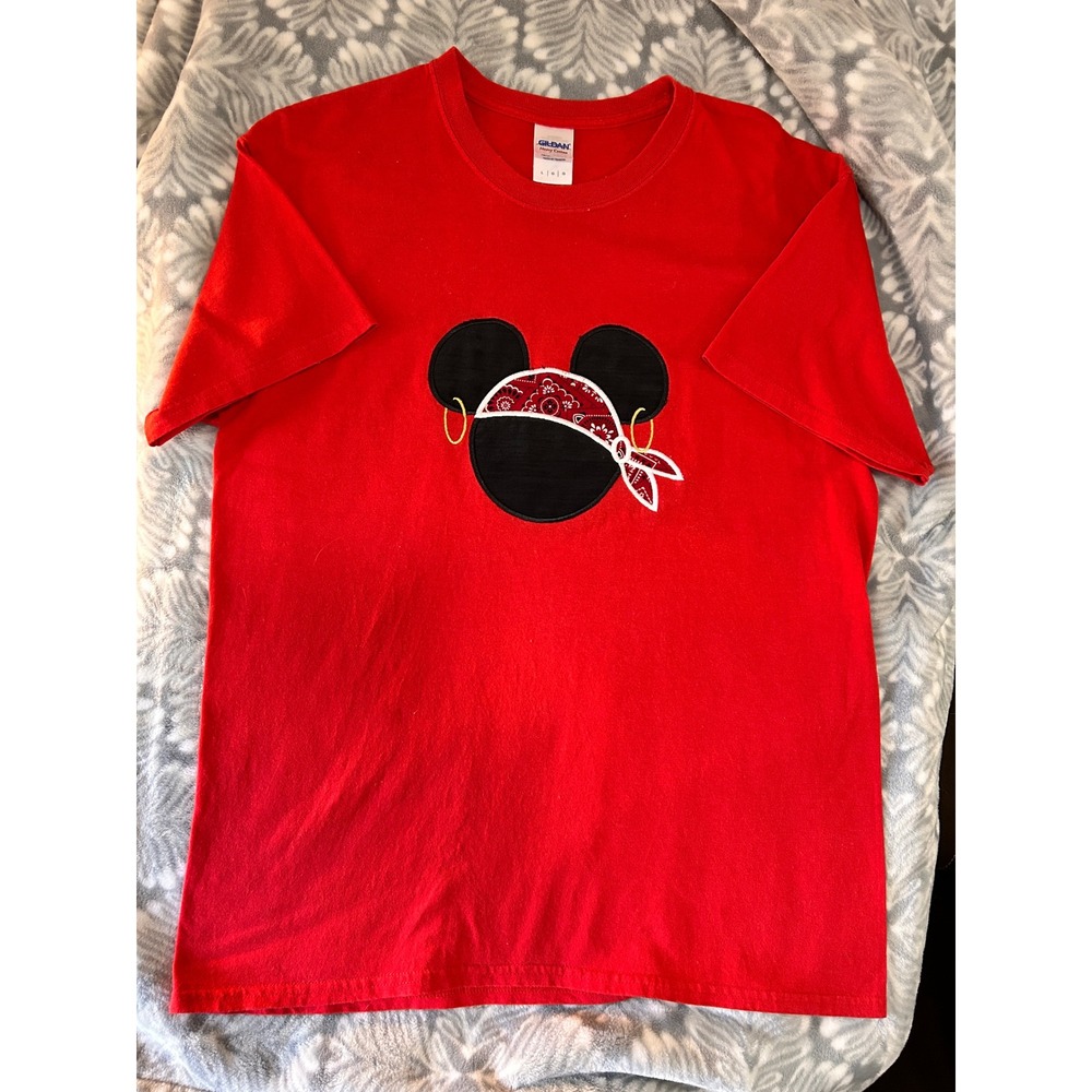 Gildan Red Mickey Mouse Bandana Hoop Earrings Embroidered T-Shirt Womens Large